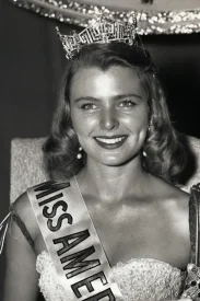 Marilyn Van Derbur