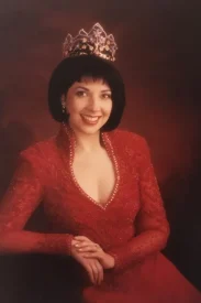 Regina Flores